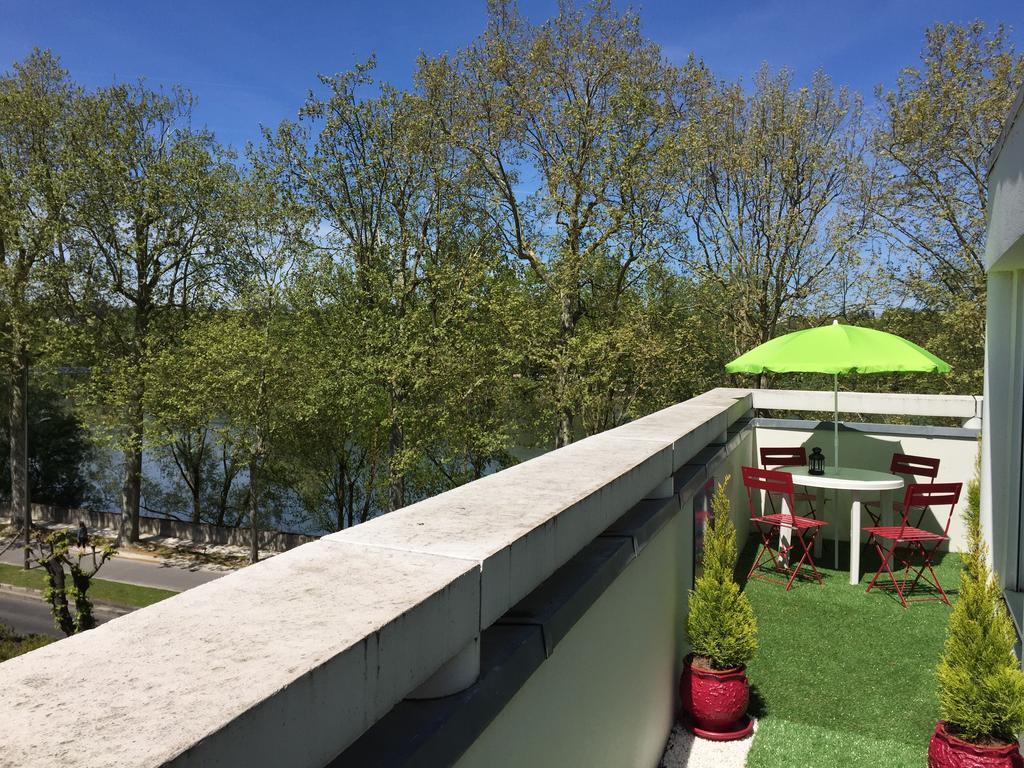 トゥールLoire Terrasseアパートメント エクステリア 写真